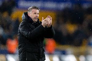 狼队主帅：利物浦毕竟是卫冕冠军，今天他们表现出色比我们更强 - 资讯配图