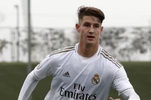 昔日皇马小将:小时候C罗是我的一切 但我更像梅西所以渐渐关注他 - 资讯配图