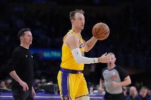 高级货！肯纳德9投6中&三分5中3拿15分7板3助 正负值+26冠绝全场 - 资讯配图