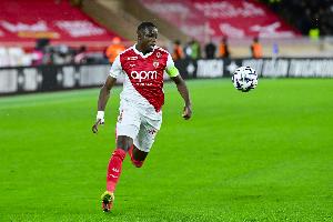 扎卡里亚:我们成功复仇,对阵巴黎圣日耳曼时保持11人作战很重要 - 资讯配图