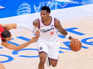 效率低！马瑟林12投仅3中拿到8分 三分3中0 - 资讯配图