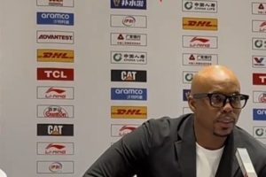 广州主帅：徐昕一定会再进国家队 郭指导会做出他的选择 - 资讯配图