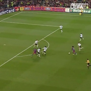 20年前的今天，小罗在对阵切尔西的比赛中打进了这粒进球 - 资讯配图