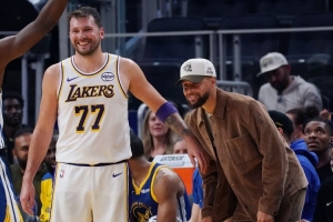 沃西：杜库能做到东契奇做到的事情 但后者每晚让这看起来很轻松 - 资讯配图