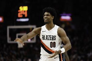 23年探花秀水了？解说 ：等阿夫迪亚回来 估计亨德森就没了 - 资讯配图