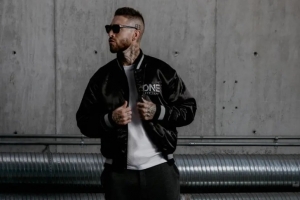 马卡报：皇马传奇队长拉莫斯进军时尚界，推出个人高端服装品牌 - 资讯配图