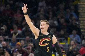 新秀赛季随雄鹿夺冠！梅里尔：我学到最重要的一点就是职业精神 - 资讯配图