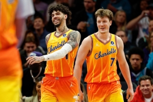 马丁：若克尼佩尔是大当家他无法场均27分 离开勇士的普尔是例子 - 资讯配图