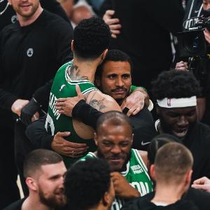 马祖拉：塔图姆完全健康也曾六连铁 我不担心 我欣赏的是他的态度 - 资讯配图