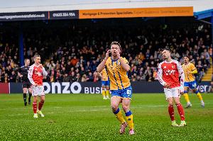 对手前锋：我们和阿森纳踢得势均力敌，我儿厂梦，今天梦想成真 - 资讯配图