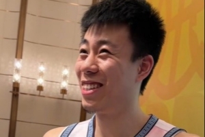 推荐家乡美食！赵睿：地三鲜 张镇麟：锅包肉、鸡架、冻梨刺身 - 资讯配图