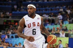 詹姆斯:篮球给了我一切甚至更多 我只想回馈这项运动 - 资讯配图