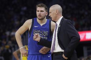 卡莱尔力挺077:给我找不固执&不轻易发脾气球员 肯定非出色球员 - 资讯配图