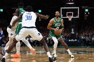 塔图姆：能重回赛场我真的由衷感激 这让我回想10个月经历的一切 - 资讯配图