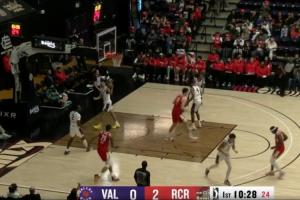 开场4分钟4分2板1助！杨瀚森连续打进 随后击地妙传助攻队友得分 - 资讯配图