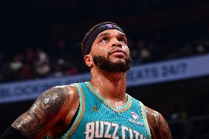 小桥：通常也就打勇士&湖人&尼克斯有球迷 现在打开拓者都有人看 - 资讯配图