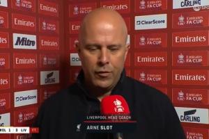 斯洛特：3天前狼队只有1次机会却进了2球 罗伯逊传射破局非常关键 - 资讯配图