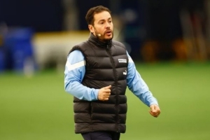 TA：曼联挖角曼城主管达伦·休斯，担任学院足球发展与方法论主管 - 资讯配图