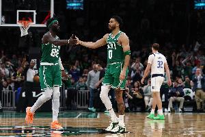 明日绿军大战骑士 塔图姆可以出战 全队只有武切维奇一人缺席 - 资讯配图