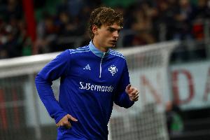 全市场:帕斯回皇马很难竞争主力,若科莫进欧战应留队再效力一年 - 资讯配图