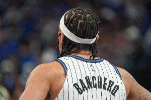 拿不住球？班凯罗首节5中4拿9分3板 但有多达4次失误 - 资讯配图