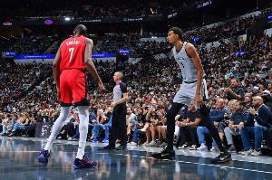 西部第二VS西部第三！ESPN预测明日胜率：马刺61.2% 火箭38.8% - 资讯配图