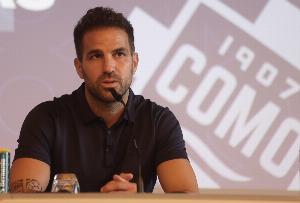 法布雷加斯:这是本赛季我最满意的一场胜利,球队证明自己在进步 - 资讯配图