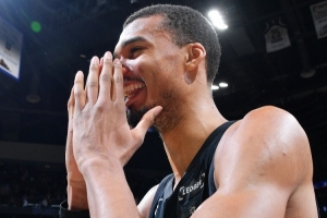 马刺CEO：文班目前最大成就或是率法国对抗梦之队 当时他才20岁 - 资讯配图