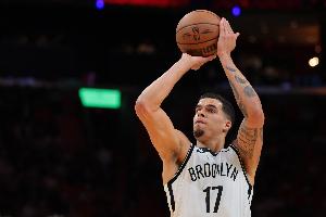 大号两双!小迈克尔·波特25中10拿到全场最高30分外加13板 - 资讯配图