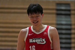 媒体人：杨瀚森优异发挥时 黑子找不到喷点就说G联赛水平低 - 资讯配图