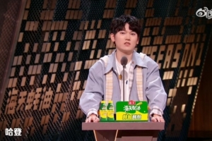 JackeyLove:要是我跟科比&伦纳德&哈登组队 我也觉得篮球好玩 - 资讯配图