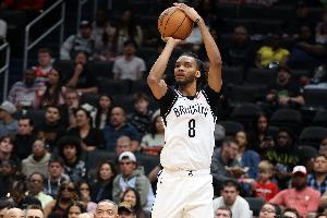 悬念骤起！哈里斯进攻犯规 扎伊尔·威廉姆斯三分将分差追到1分 - 资讯配图