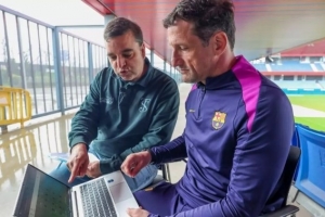 贝莱蒂：亚马尔才18岁夺金球奖还有时间 应理解德罗加盟巴黎决定 - 资讯配图