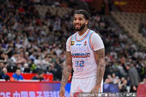 精彩进球不断!克里斯17中12拿下24分7板4助4断 - 资讯配图