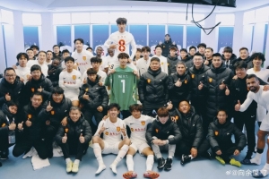 铜梁龙获得队史中超首分,向余望社媒:首场,首分,会越来越好! - 资讯配图