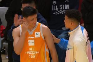 压力太大了！在胡明轩15中13的强势表现下 于米提加赛前八投全丢 - 资讯配图