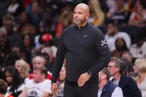 被篮网逆转！活塞主帅：我们不该打太多单打 末节进攻停滞了 - 资讯配图