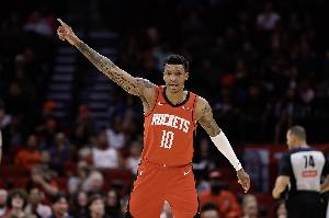 明日火箭客场挑战马刺 小贾巴里·史密斯将迎来复出！ - 资讯配图