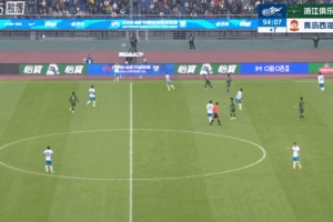 博主：与西海岸比赛中受伤的高迪赛后嘴唇缝了9针，好在问题不大 - 资讯配图