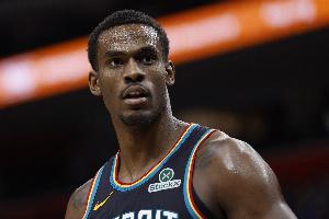 杜伦：我们在场上没能全神贯注 必须重新回到联盟前三的防守水平 - 资讯配图