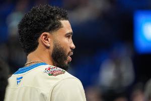 塔图姆：重新融入球队很顺利 出场时间限制很糟但我理解大局为重 - 资讯配图