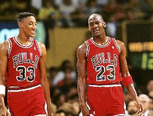 费尔顿：不犯规无法阻止乔丹 所以他打现在的NBA依然能拿六冠 - 资讯配图