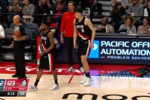 杨瀚森4分10秒登场 开场拿到1个前板 但是补篮可惜不中 - 资讯配图