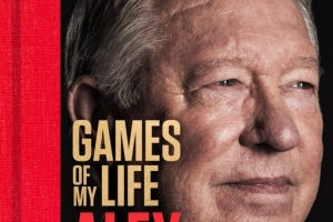 记者：弗格森回忆录10月出版，回顾对他意义最重大的21场比赛 - 资讯配图