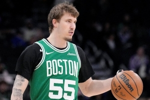 16分10板！马祖拉：谢尔曼只在乎竞争 他得到的认可还远远不够 - 资讯配图