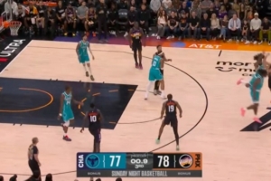 赚到！吉莱斯皮超远三分准压哨出手 造成犯规3罚全中 - 资讯配图