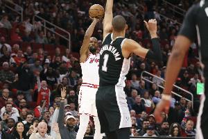 季后赛再战?本赛季火箭与马刺交手战绩为1胜3负 - 资讯配图