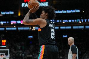 投篮练出来了？哈珀近4场场均14分3.3助 投篮命中率67% 三分64% - 资讯配图