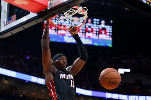 生涯得分破万！阿德巴约：意义重大 能排在韦德之后是了不起成就 - 资讯配图