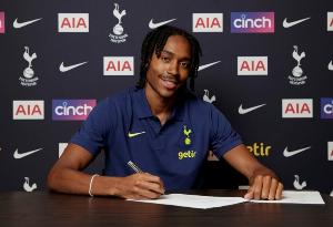 米体：尤文有意热刺边后卫斯彭斯，卡卢卢或坎比亚索有可能离队 - 资讯配图